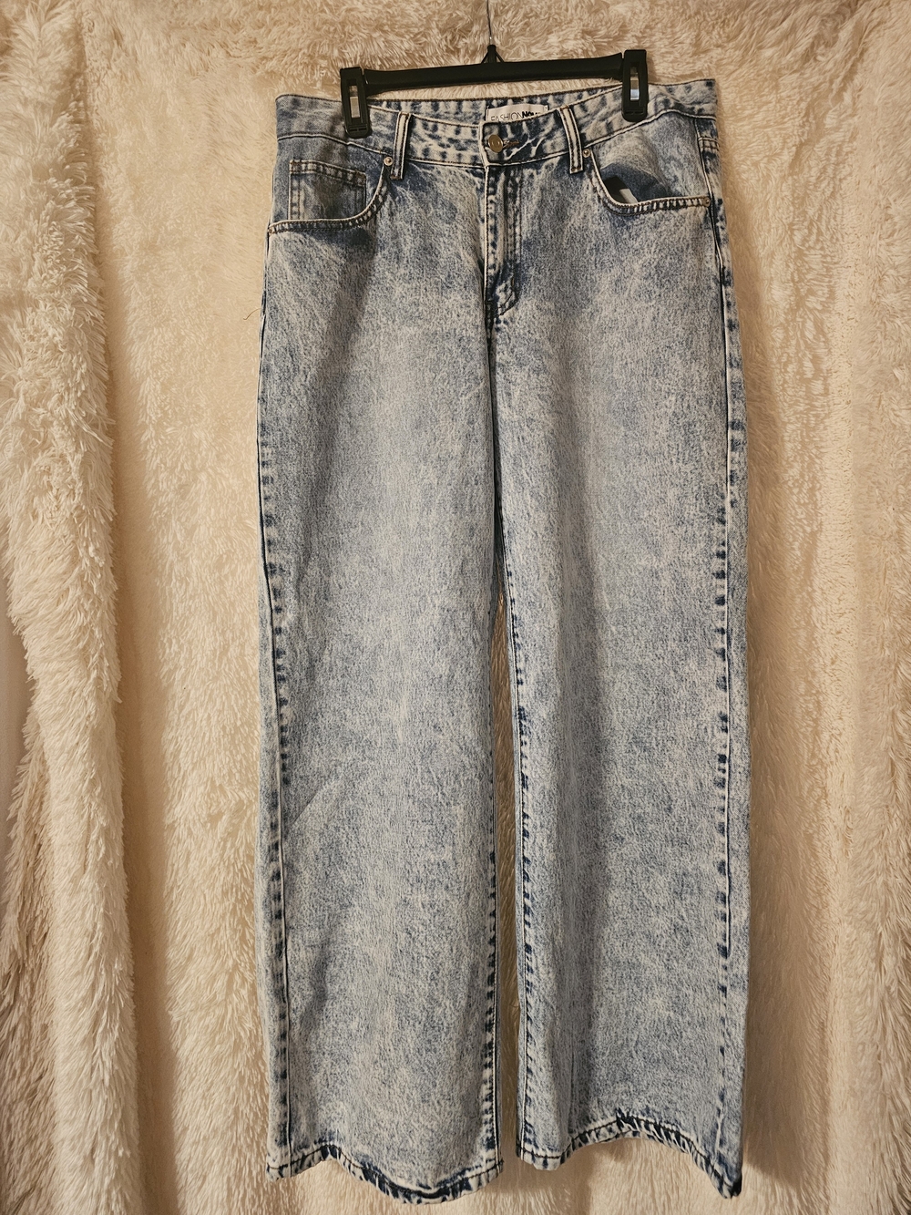 Fashion Nova Light Acid Wash Straight Leg Jeans With Pink Bow On The Back Pocket
